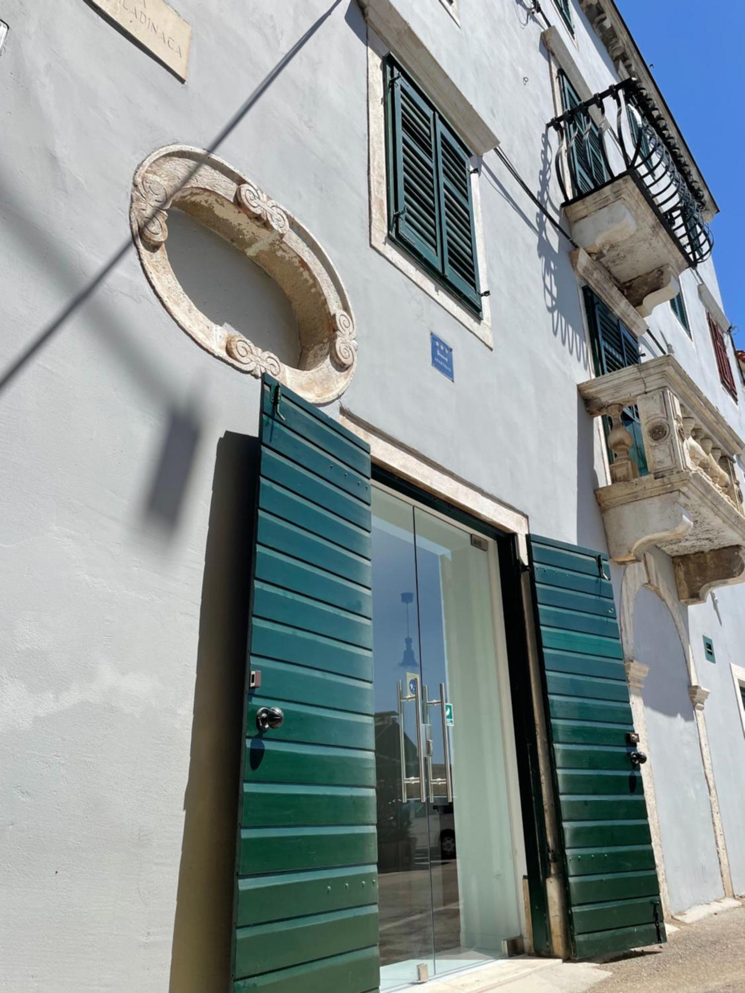 Apartments And Rooms Ille Sibenik Exterior photo